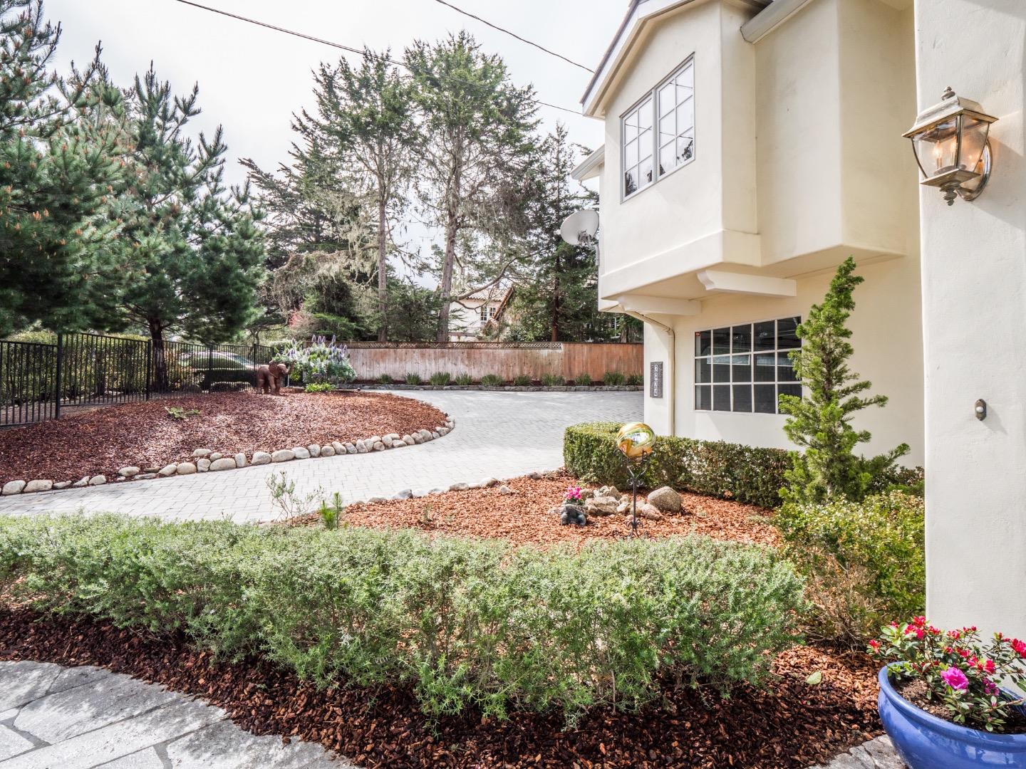 2924 Sloat Road Pebble Beach, CA 93953 - Photo 8 of 46 Gallery Image 8
