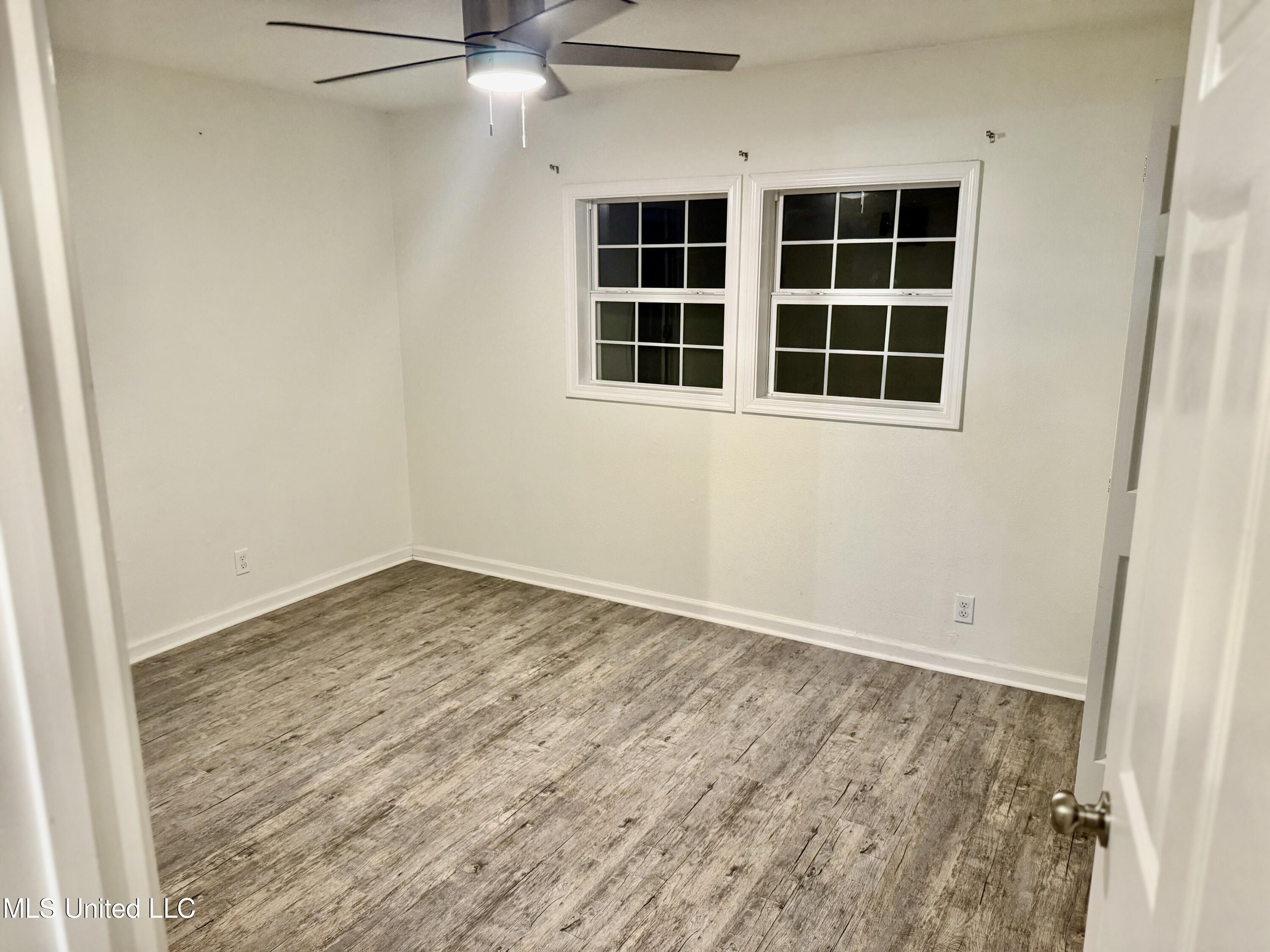 1200 7th Street Long Beach, MS 39560 - Photo 20 of 47 IMG_5068