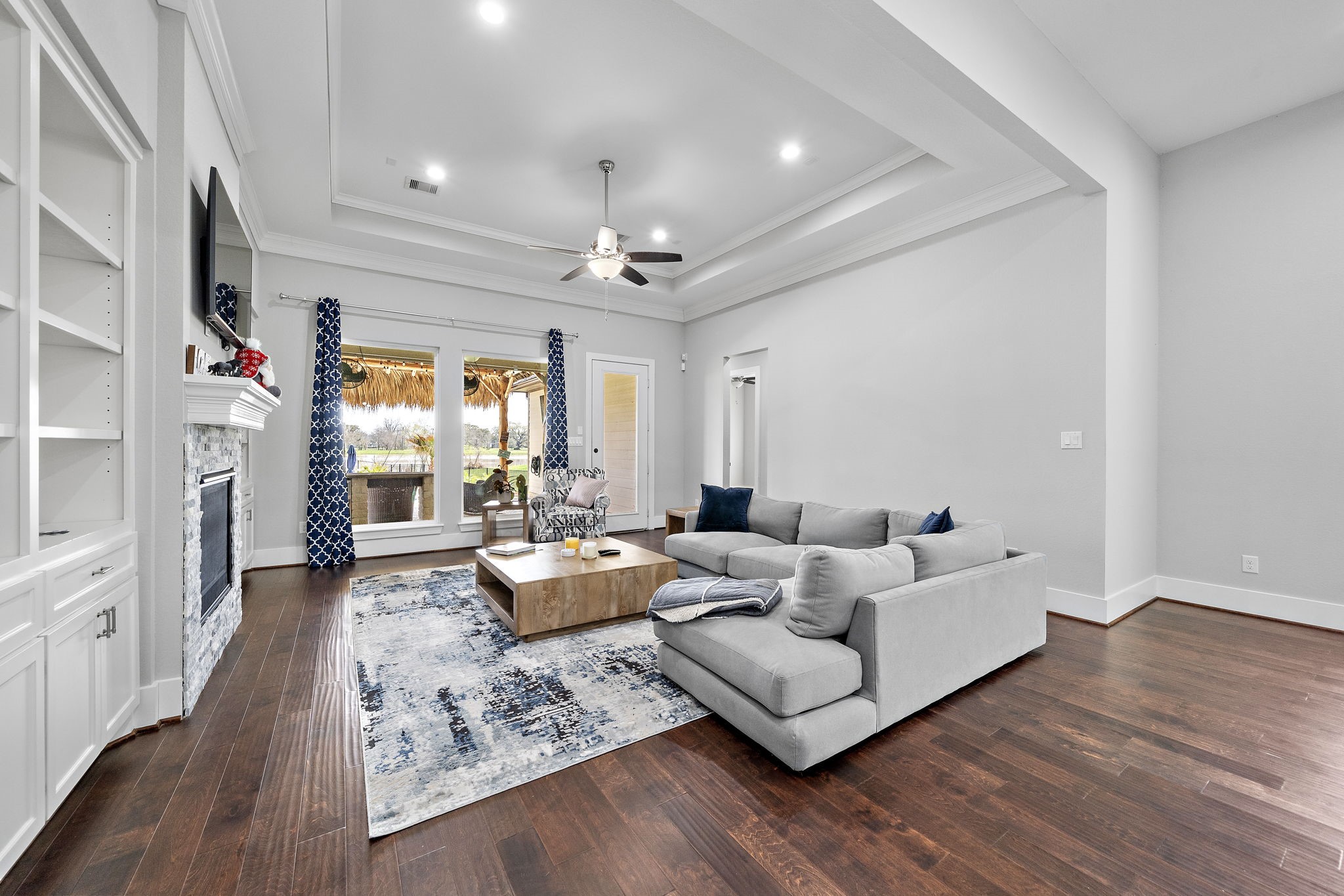 127 Cavalry Trail Drive Rosharon, TX 77583 - Photo 3 of 37 a living room with furniture and wooden floor