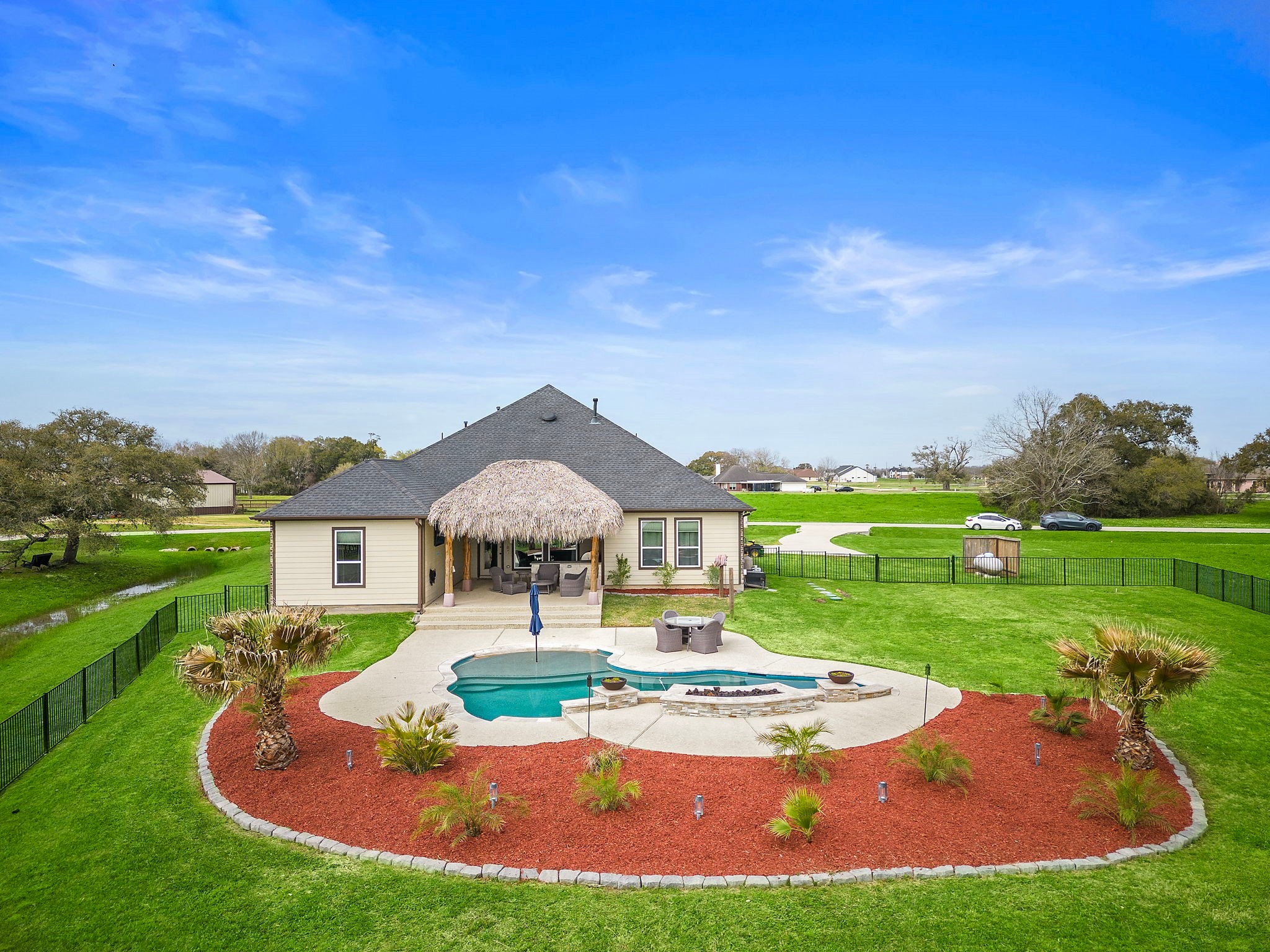 127 Cavalry Trail Drive Rosharon, TX 77583 - Photo 35 of 37 a view of a house with a yard