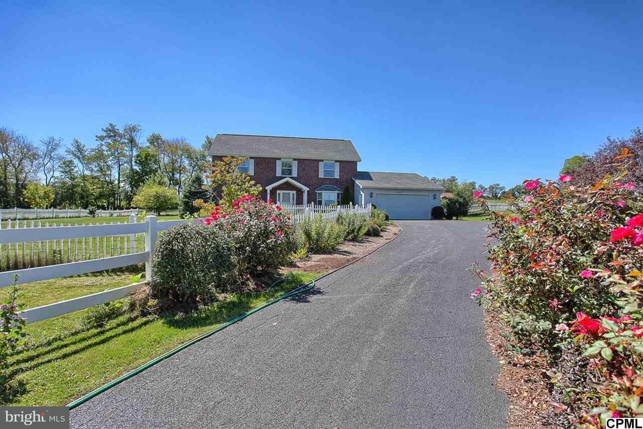 282 Stuart Road Carlisle, PA 17015 - Photo 2 of 22 Gallery Image 2