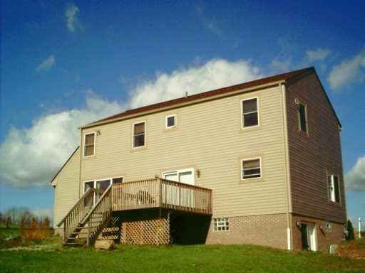 356 Leasureville Road Cabot, PA 16023 - Photo 2 of 5 Gallery Image 2