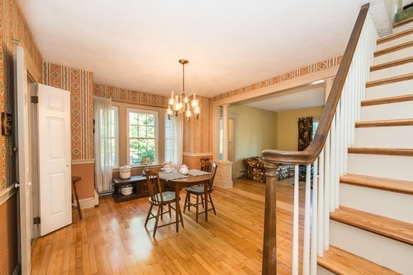 39 Farmcrest Avenue Lexington, MA 02421 - Photo 4 of 26 a view of a livingroom with furniture and hardwood floor