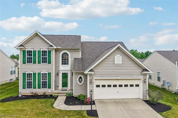 $325,000 | 385 Deep Creek Circle, Northfield, OH 44067