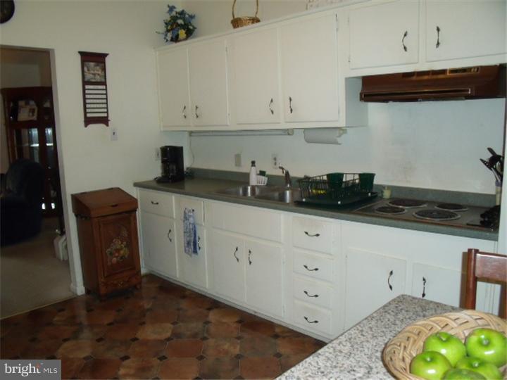 808 Richard Road Cherry Hill, NJ 08034 - Photo 12 of 20 Kitchen