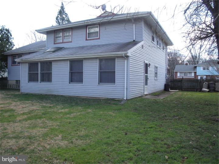 808 Richard Road Cherry Hill, NJ 08034 - Photo 3 of 20 Exterior Back