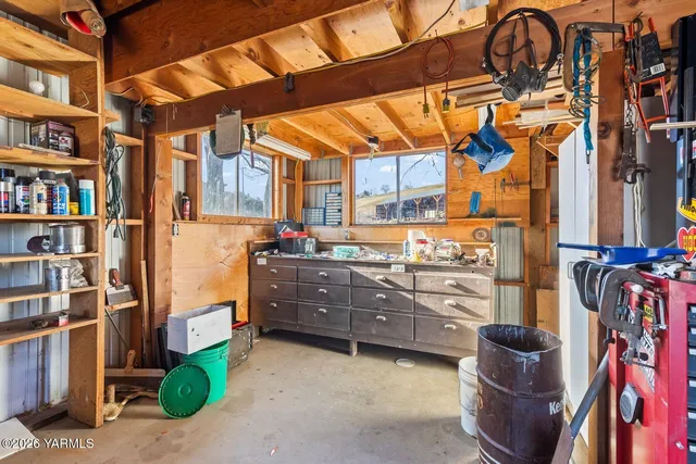 $499,000 | 12623 Douglas Road, Yakima, WA 98908