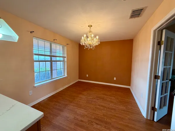 $675,000 | 1550 County Road 300, Jourdanton, TX 78026