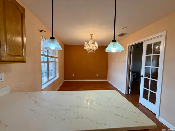 $675,000 | 1550 County Road 300, Jourdanton, TX 78026