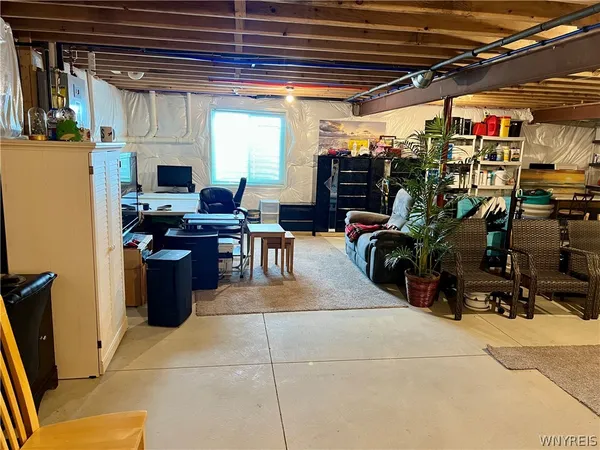 $479,900 | 3050 Pleasant Avenue, Hamburg, NY 14075