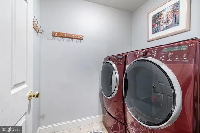 $525,000 | 4338 North Victoria Way, Harrisburg, PA 17112