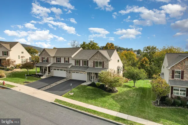 $525,000 | 4338 North Victoria Way, Harrisburg, PA 17112