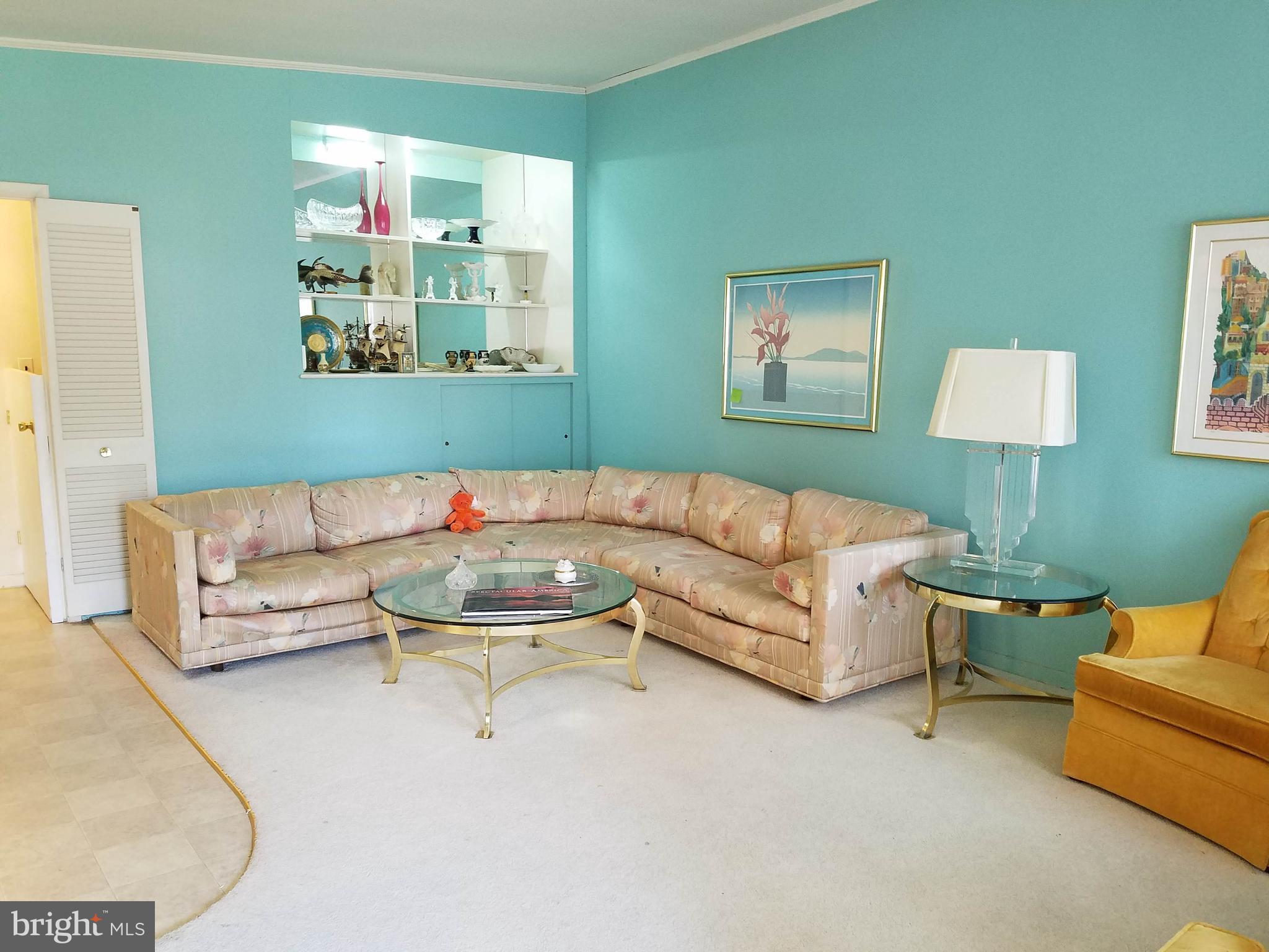 2445 Forest Green Road Baltimore, MD 21209 - Photo 2 of 8