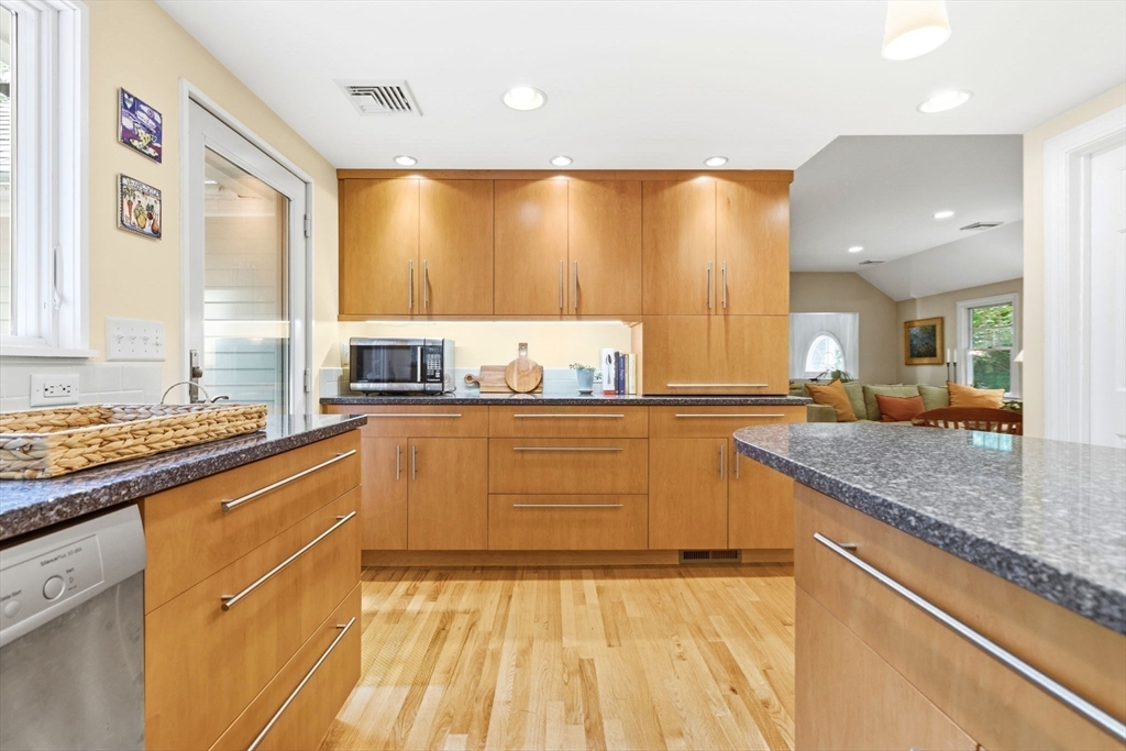 42 Cutler Road Andover, MA 01810 - Photo 13 of 33