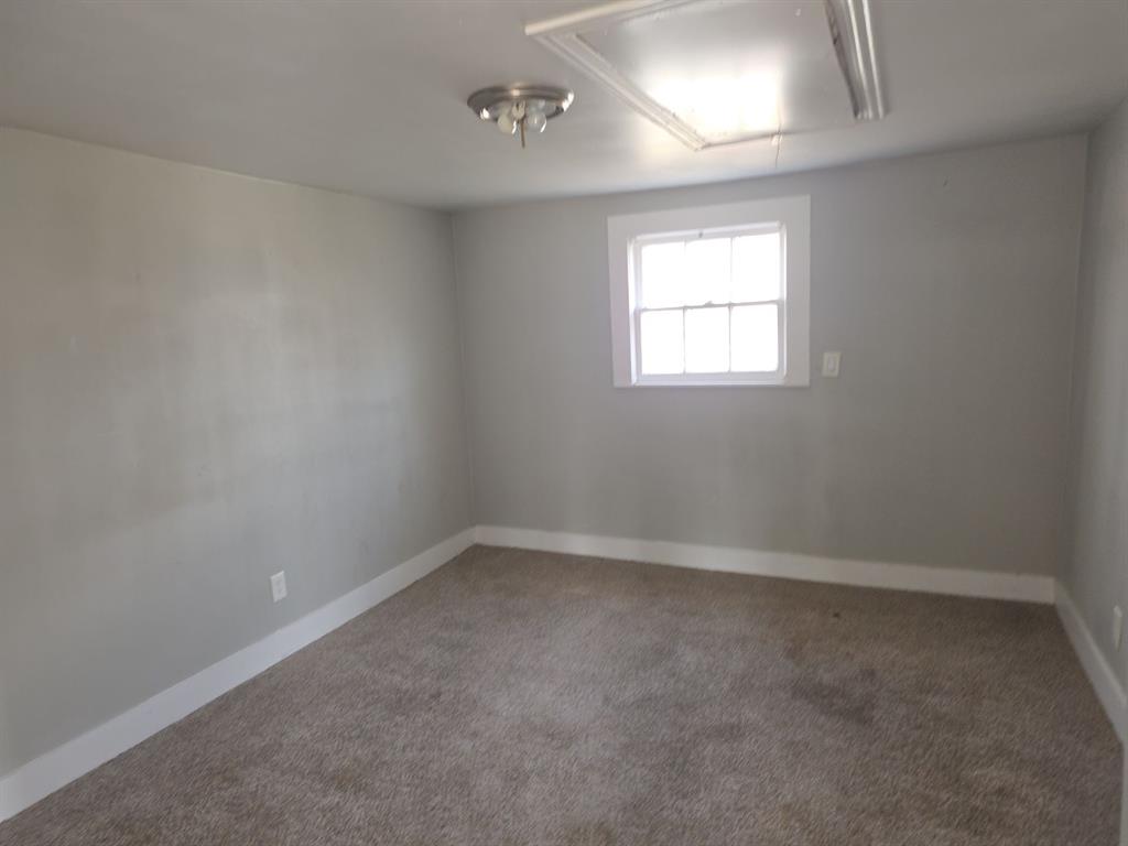 402 West 4th Street, Unit 1 Kaufman, TX 75142 - Photo 15 of 17