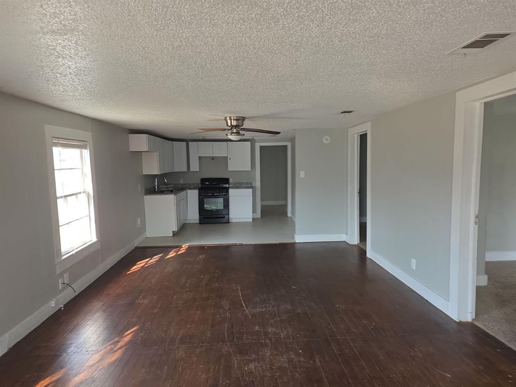 402 West 4th Street, Unit 1 Kaufman, TX 75142 - Photo 17 of 17