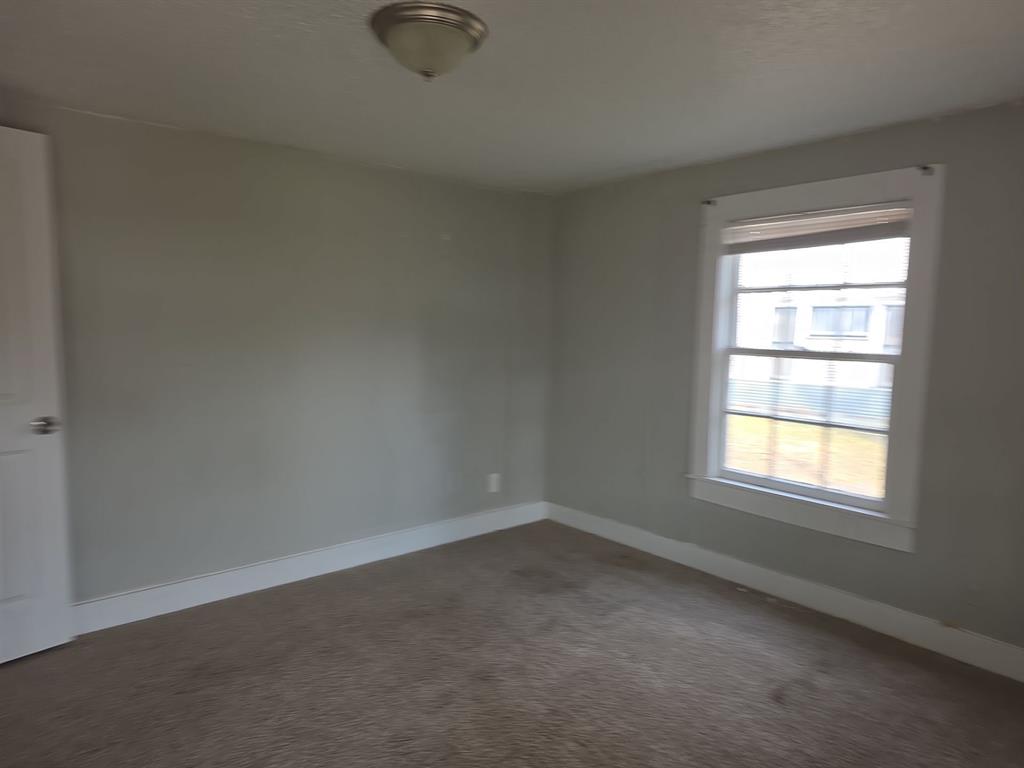 402 West 4th Street, Unit 1 Kaufman, TX 75142 - Photo 4 of 17