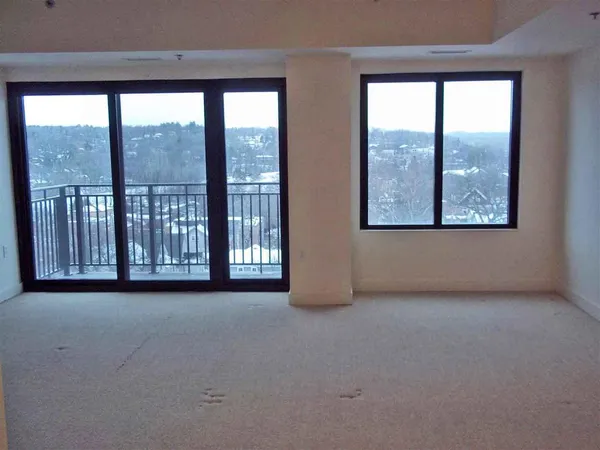 $2,250 | 111 North Ashley Street, Unit 613, Ann Arbor, MI 48104