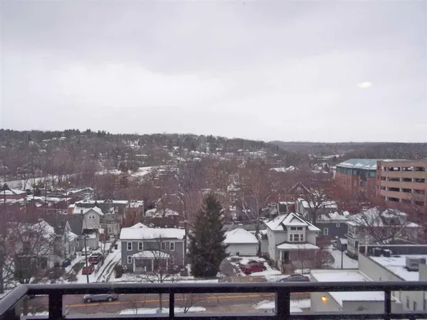 $2,250 | 111 North Ashley Street, Unit 613, Ann Arbor, MI 48104