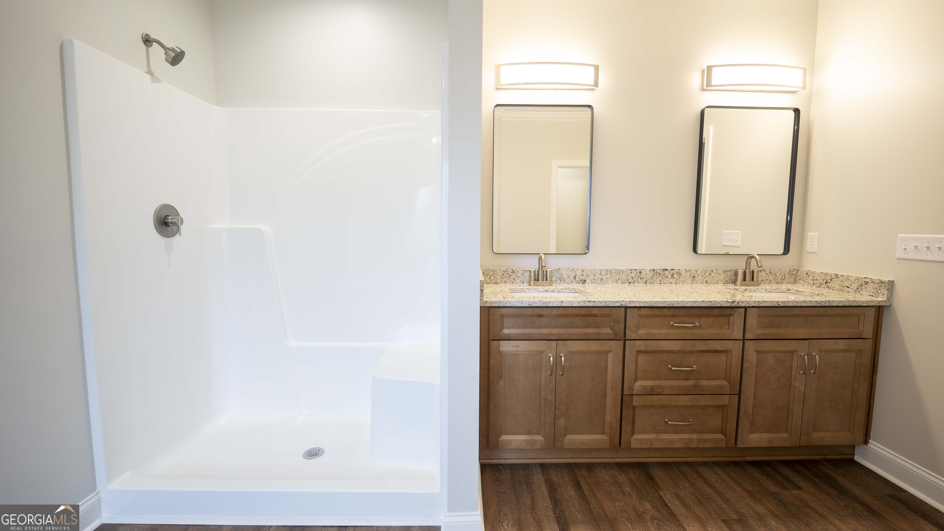 288 Frank Cook Road Cochran, GA 31014 - Photo 16 of 40 a bathroom with a sink and a mirror