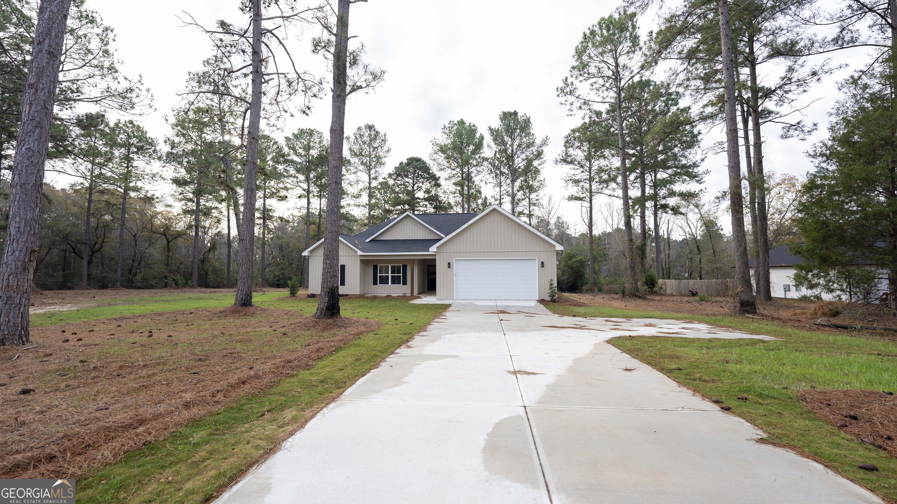288 Frank Cook Road Cochran, GA 31014 - Photo 40 of 40 a front view of a house with a yard and trees