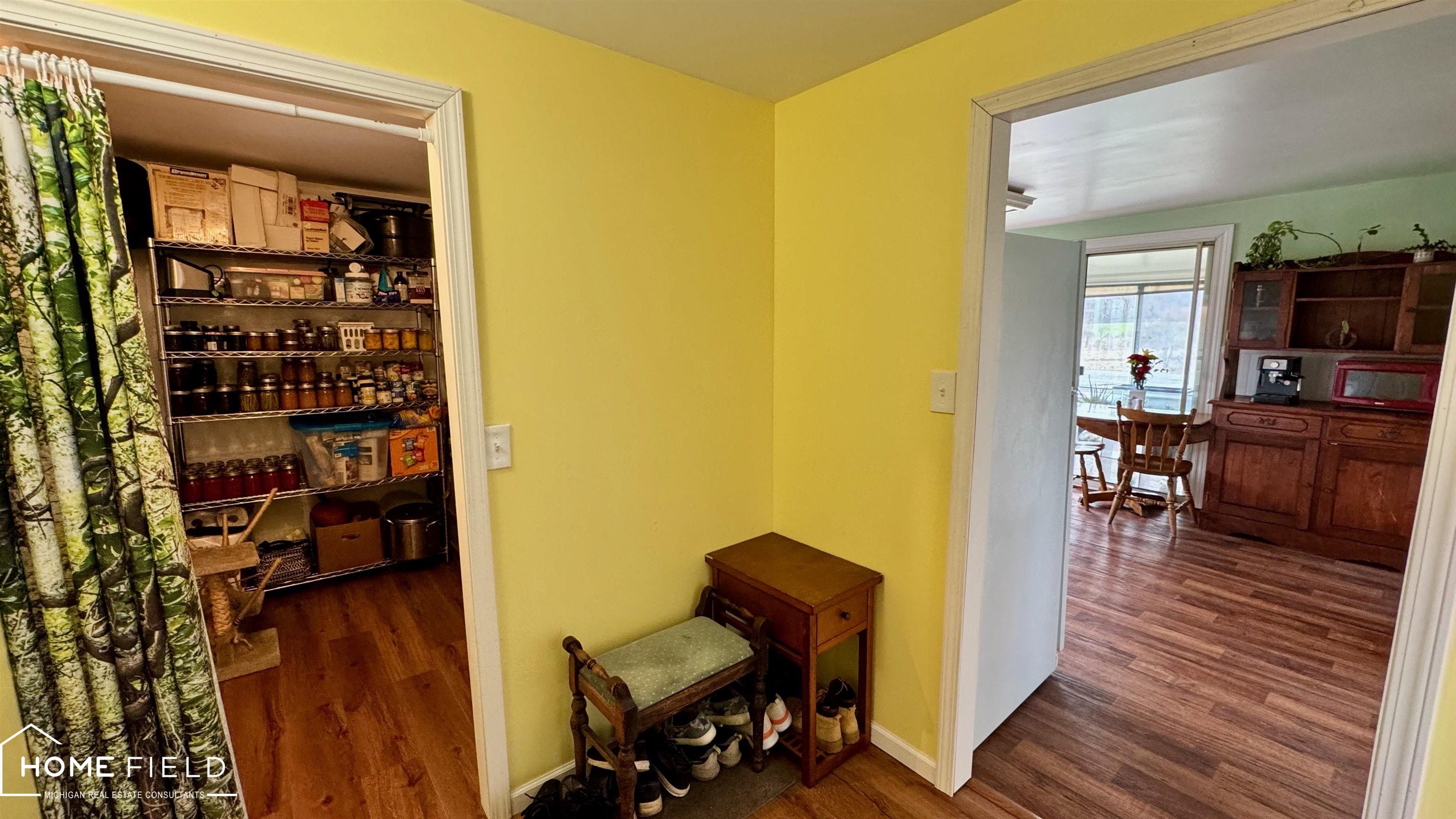 1395 Aiken Road Owosso, MI 48867 - Photo 17 of 34
