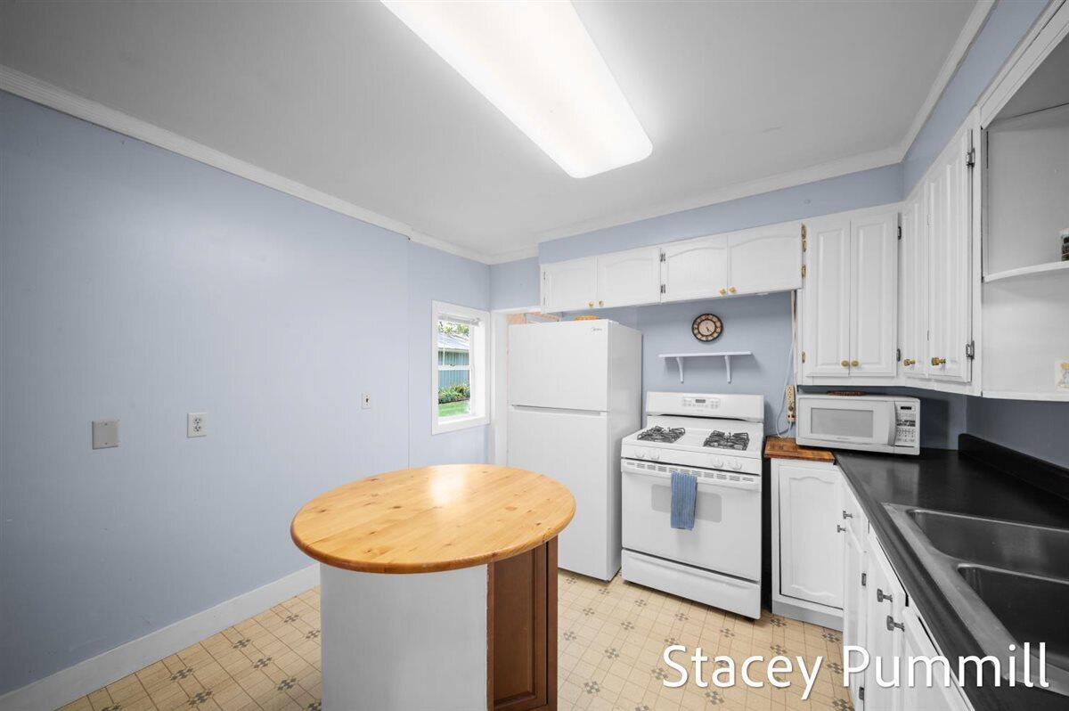 6174 Edgar Road Six Lakes, MI 48886 - Photo 14 of 26 19-DSC_6727