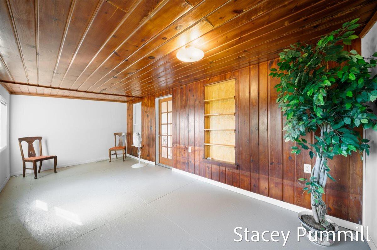 6174 Edgar Road Six Lakes, MI 48886 - Photo 15 of 26 04-DSC_6643