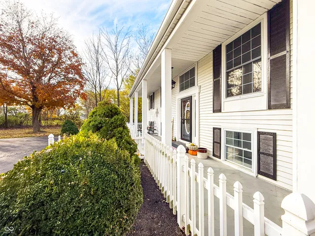 $365,000 | 2101 North 300th Street East, Anderson, IN 46012