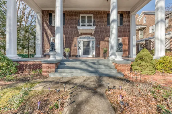 $599,900 | 130 Solar Street, Bristol, VA 24201