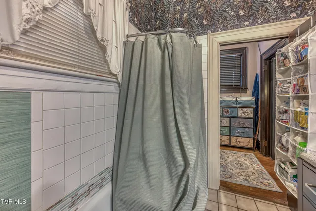 $620,000 | 130 Solar Street, Bristol, VA 24201