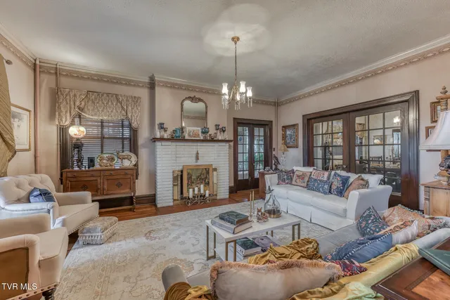 $620,000 | 130 Solar Street, Bristol, VA 24201