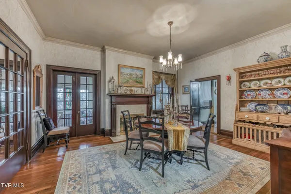 $599,900 | 130 Solar Street, Bristol, VA 24201