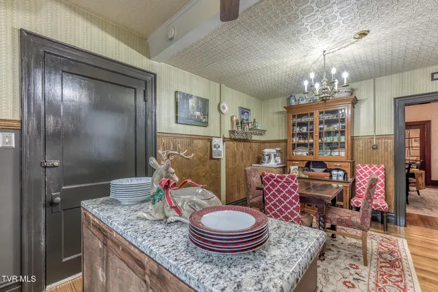 $620,000 | 130 Solar Street, Bristol, VA 24201