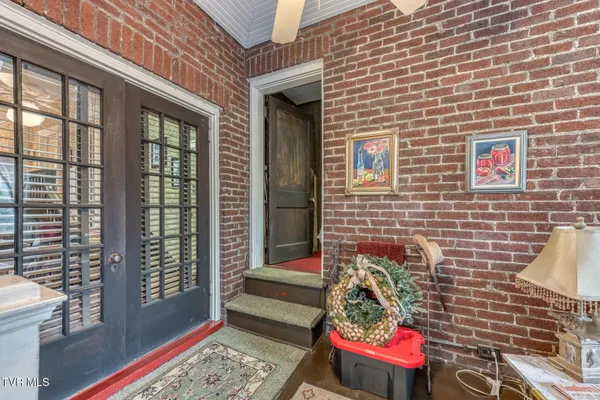 $599,900 | 130 Solar Street, Bristol, VA 24201