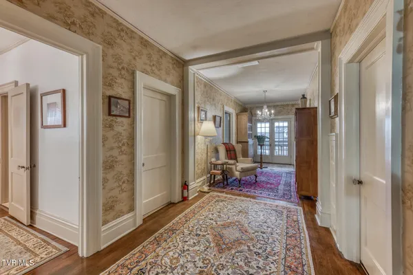 $599,900 | 130 Solar Street, Bristol, VA 24201