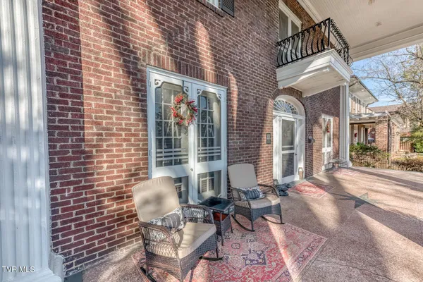 $599,900 | 130 Solar Street, Bristol, VA 24201