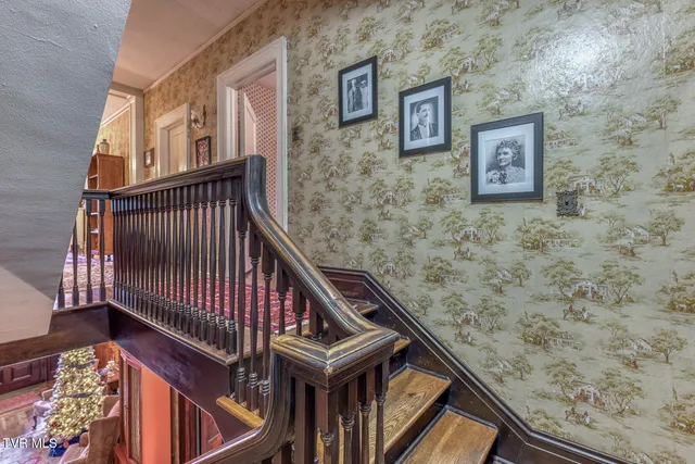 $620,000 | 130 Solar Street, Bristol, VA 24201