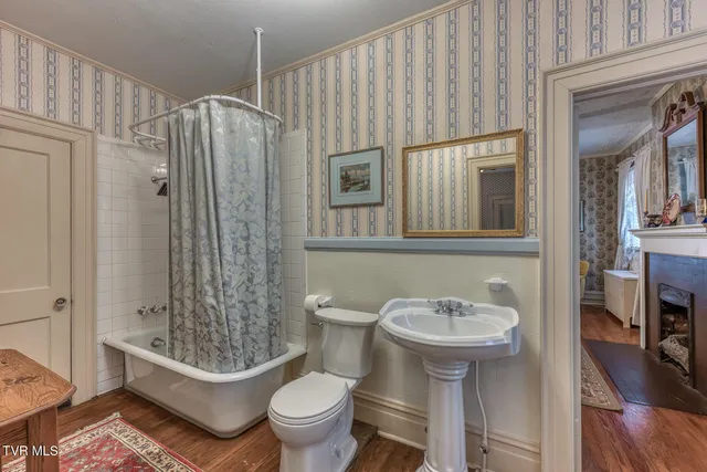 $620,000 | 130 Solar Street, Bristol, VA 24201