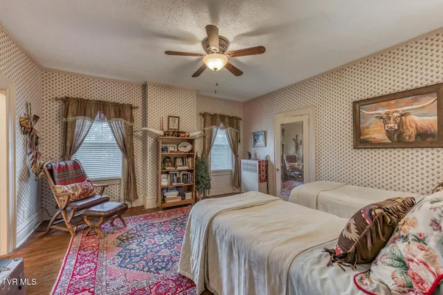 $620,000 | 130 Solar Street, Bristol, VA 24201