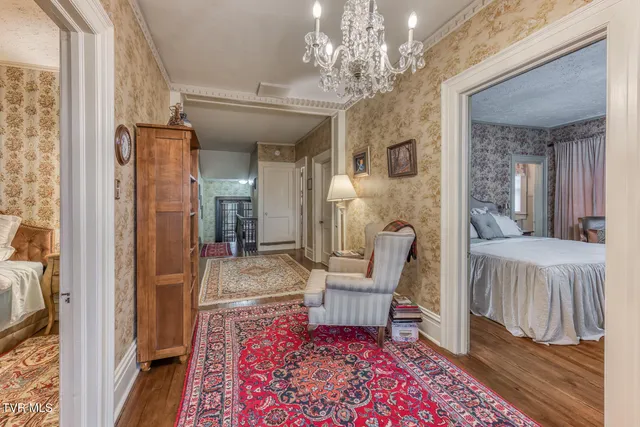 $620,000 | 130 Solar Street, Bristol, VA 24201