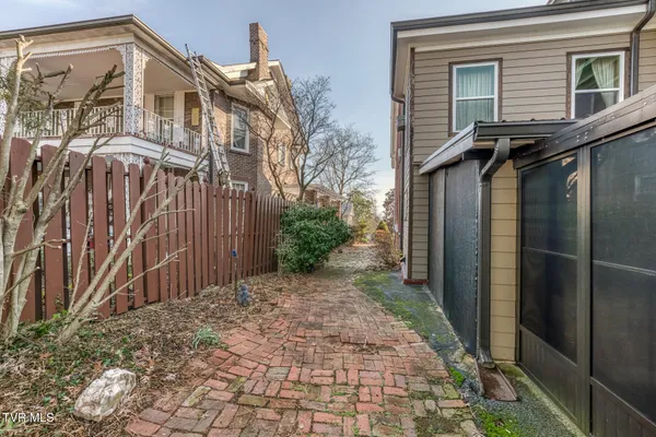 $599,900 | 130 Solar Street, Bristol, VA 24201