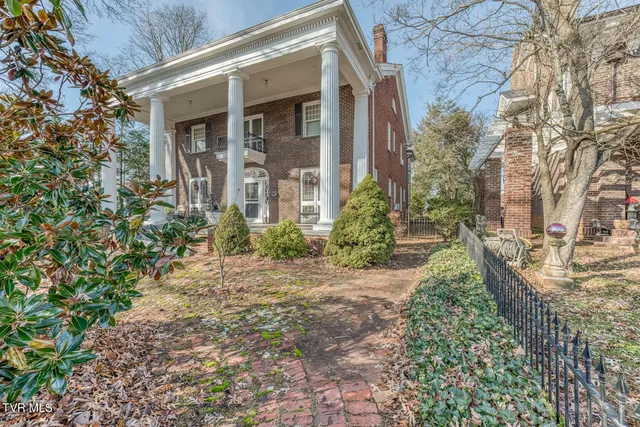 $620,000 | 130 Solar Street, Bristol, VA 24201