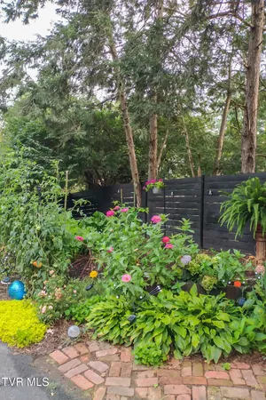 $599,900 | 130 Solar Street, Bristol, VA 24201