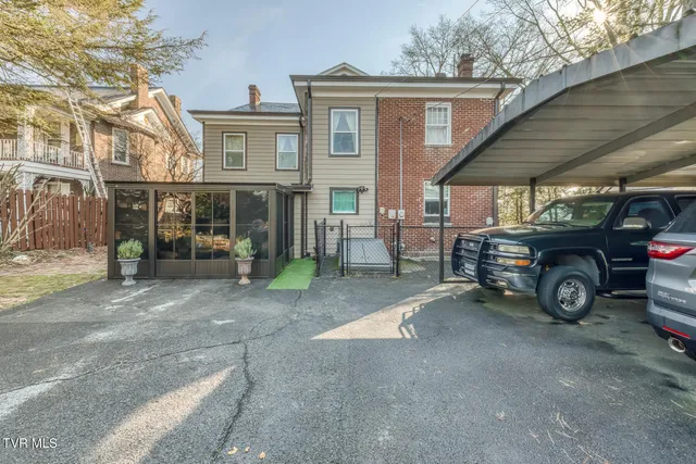 $620,000 | 130 Solar Street, Bristol, VA 24201