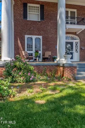 $575,000 | 130 Solar Street, Bristol, VA 24201