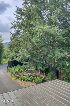 $599,900 | 130 Solar Street, Bristol, VA 24201