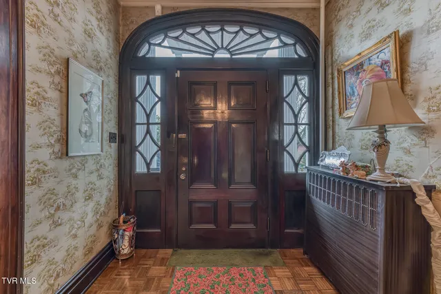 $620,000 | 130 Solar Street, Bristol, VA 24201