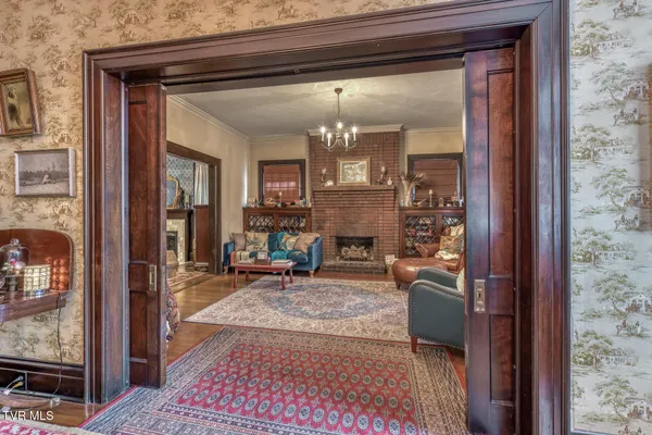 $599,900 | 130 Solar Street, Bristol, VA 24201