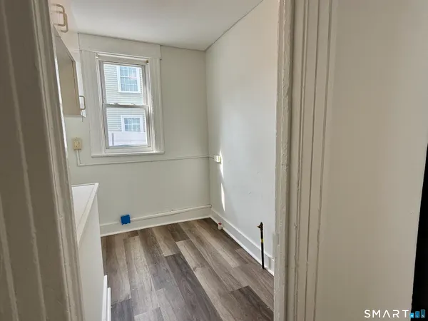 $2,000 | 585 Winchester Avenue, Unit 1, New Haven, CT 06511